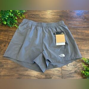 NWT WOMENS The North Face Wander Shorts 2.0 - grey / smoked pearl - small